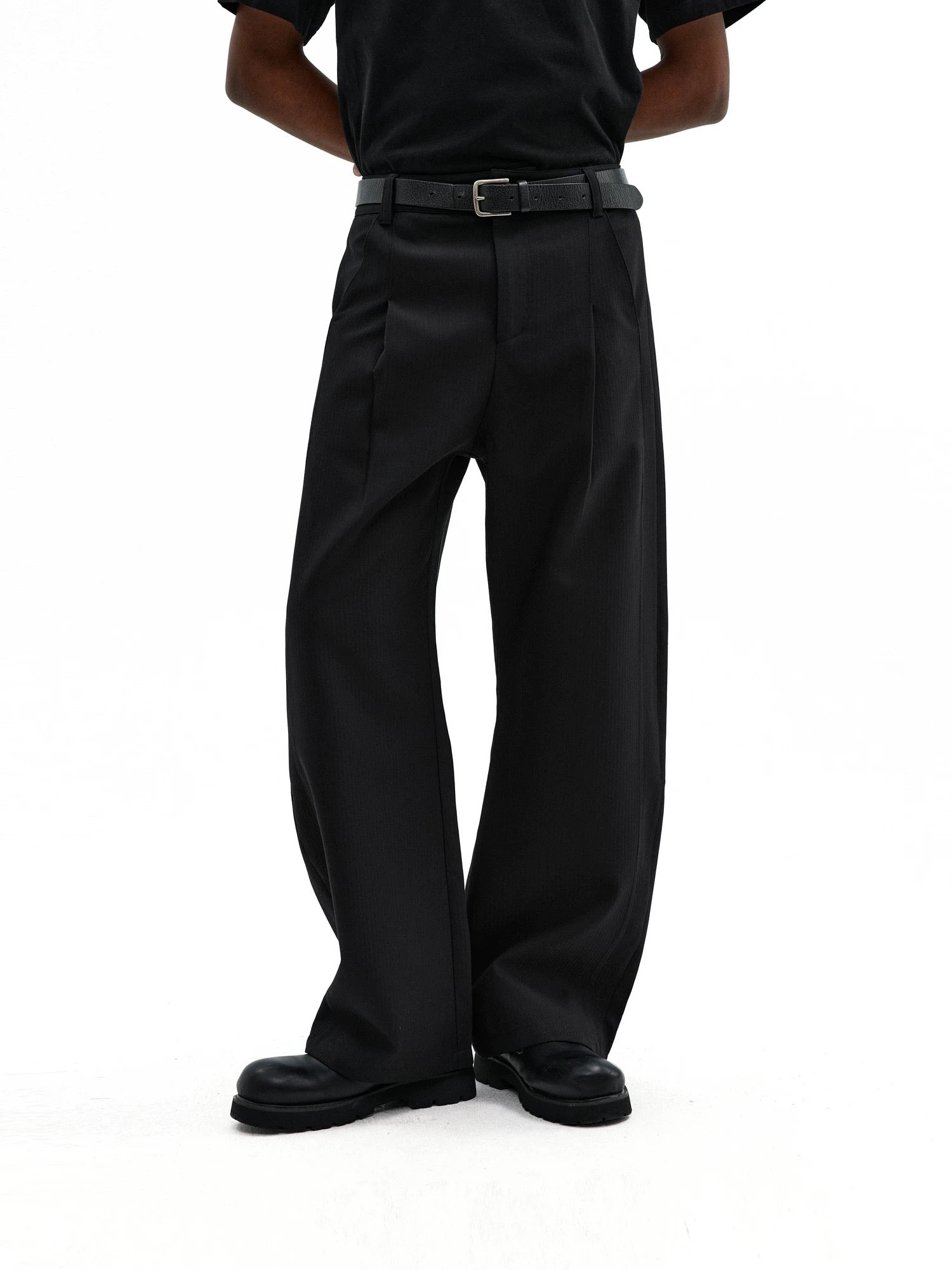 FPA Pleated Wide-Leg Trousers | Vintage9ja FPA Pleated Wide-Leg Trousers | Vintage9ja